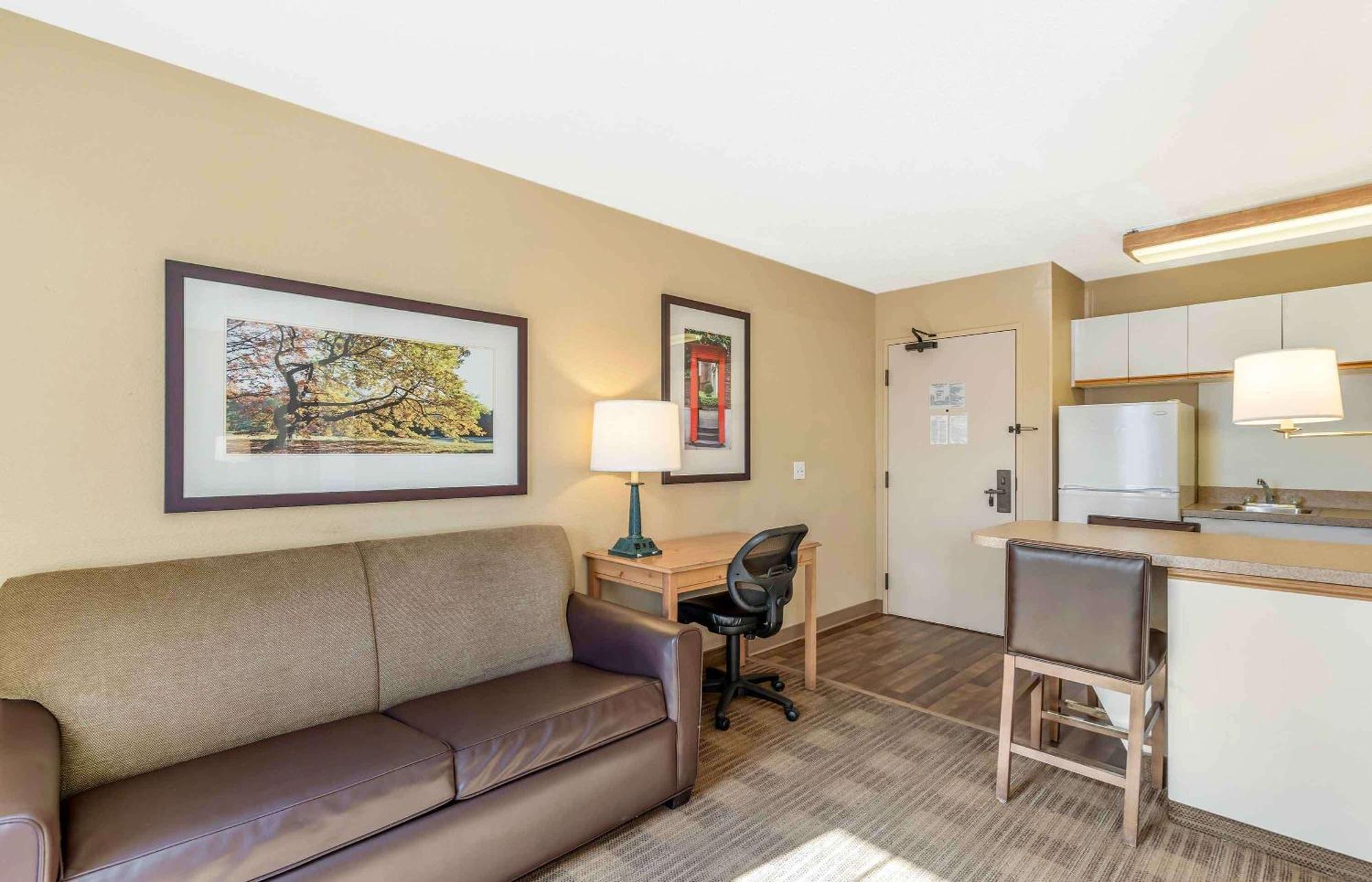 Extended Stay America Select Suites - Chicago - Naperville - East Exteriör bild